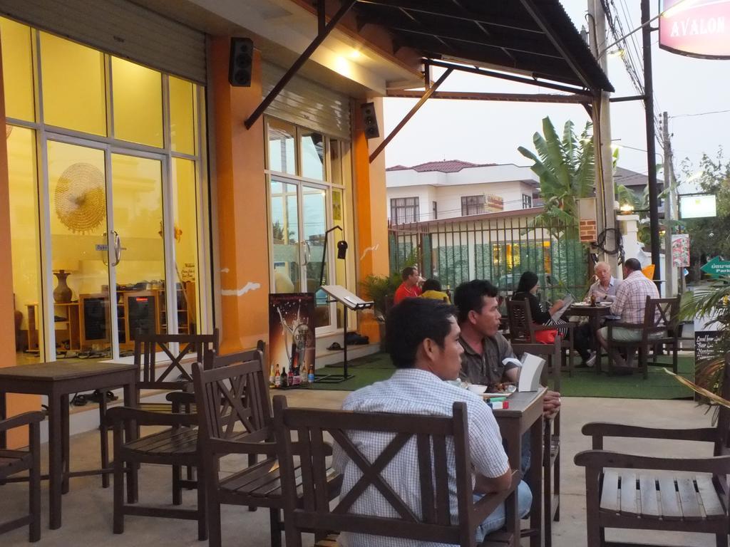 סבנקט Avalon Residence מראה חיצוני תמונה